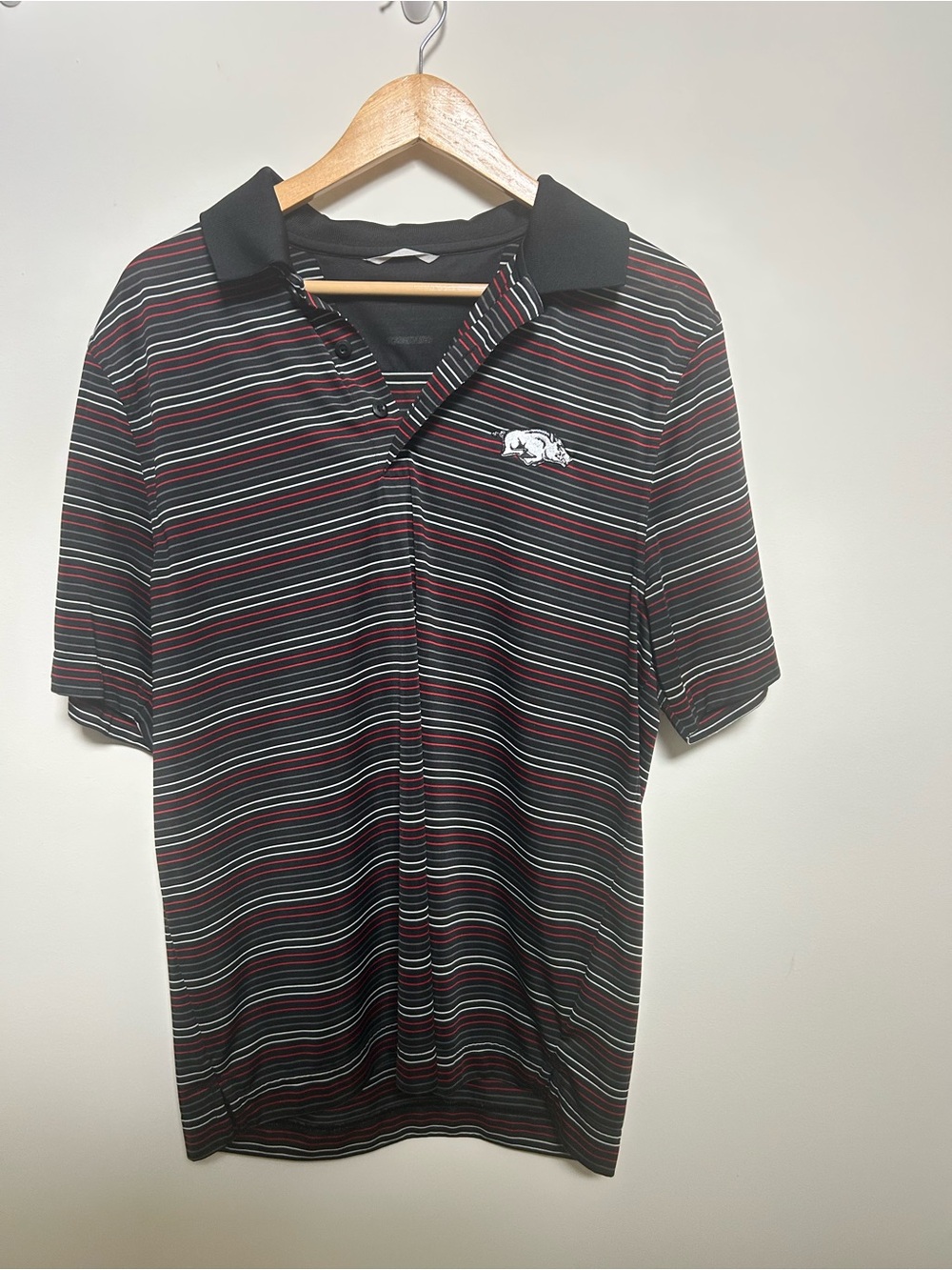 Men's arkansas razorbacks Black Striped Polo Shirt with Burgundy Accents
